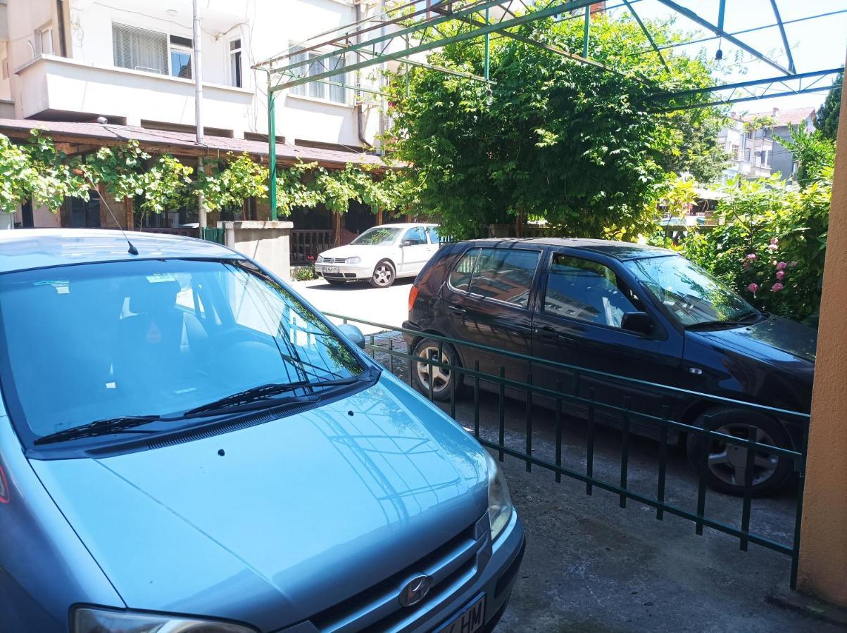 Kiki - Family Apartment Primorsko Exterior foto