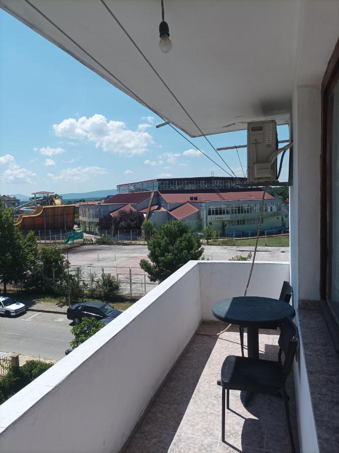 Kiki - Family Apartment Primorsko Exterior foto